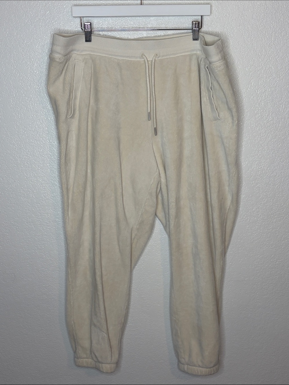Athleta Cream Fuzzy Cozy Fleece Cold Weather Jogger Size 2X